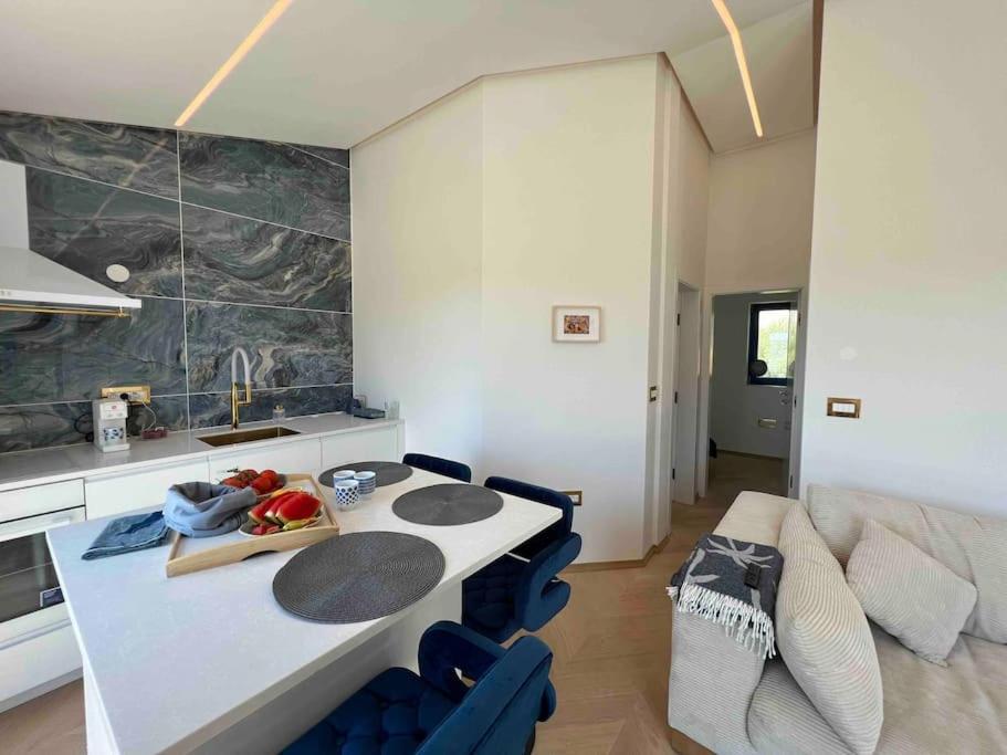 Sea View 2 Bedroom Apartment Portorož Exterior foto