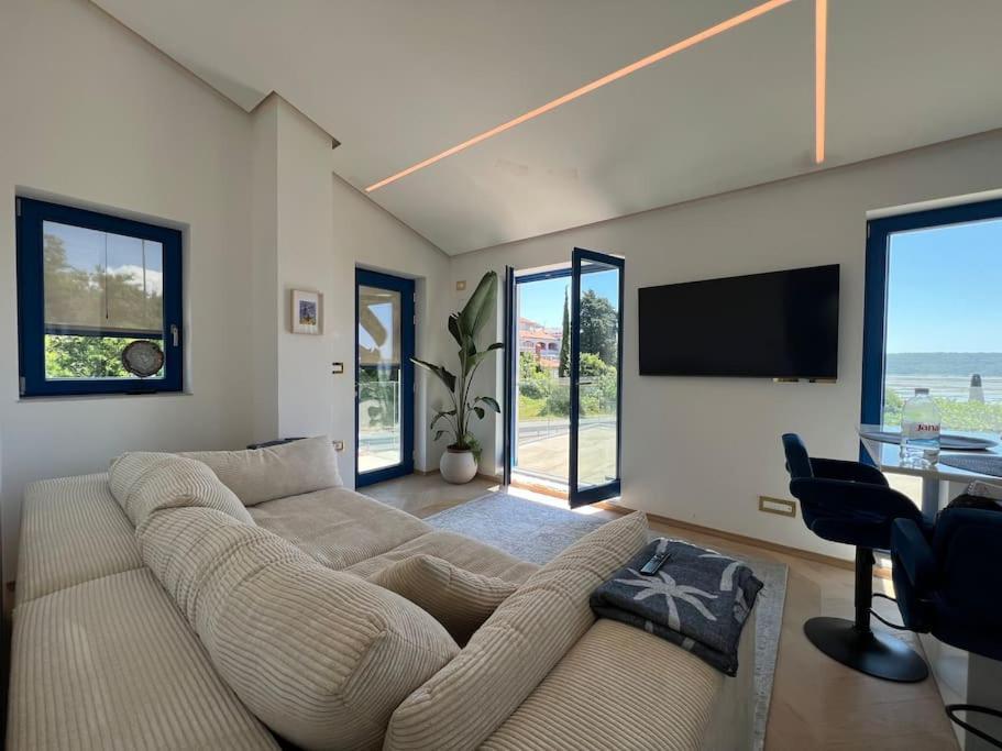Sea View 2 Bedroom Apartment Portorož Exterior foto